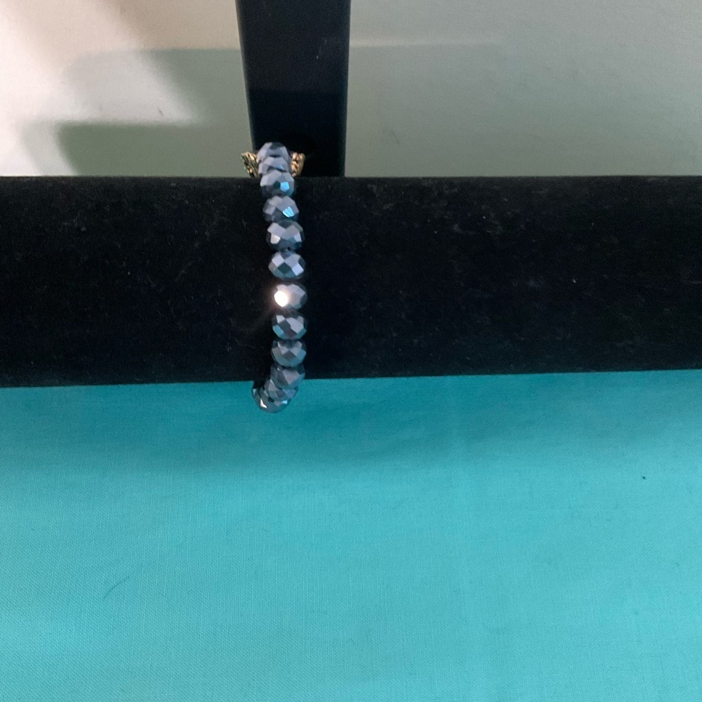 Chic Blue/Gray with Blue Geode and Gold Accent Bracelet - Picture 2 of 4